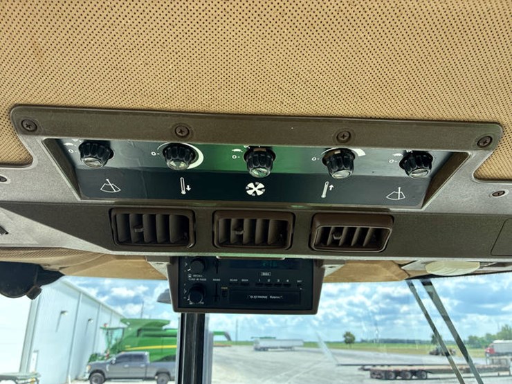 1990-john-deere-4555-image-84