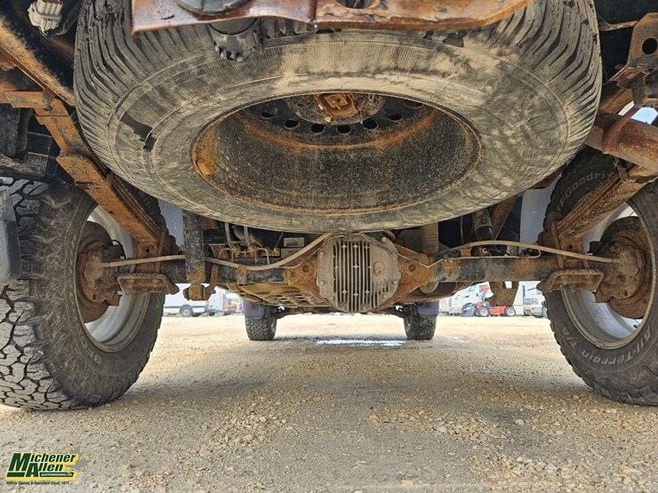 2014-nissan-titan-image-9