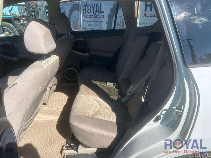 2008-toyota-rav4-image-16