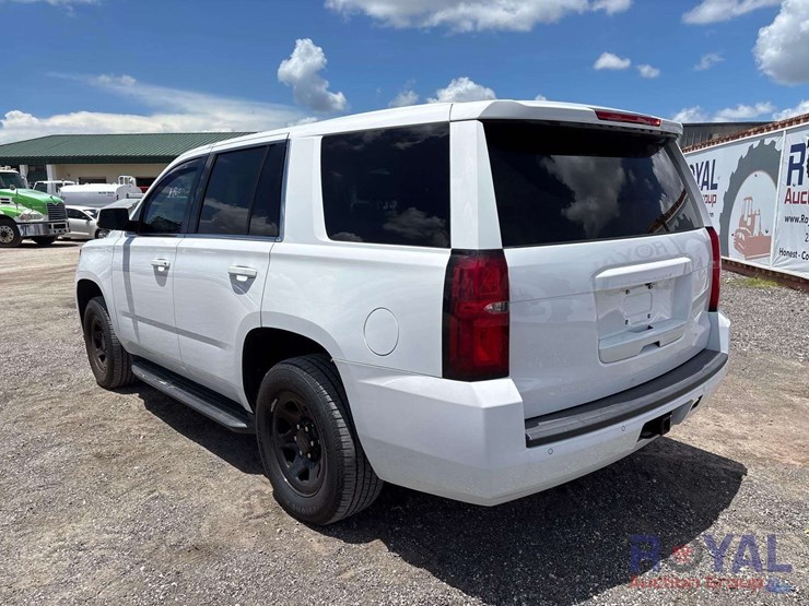 2019-chevrolet-tahoe-image-4