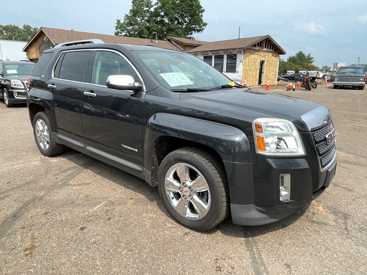 2014-gmc-terrain-slt-image-3