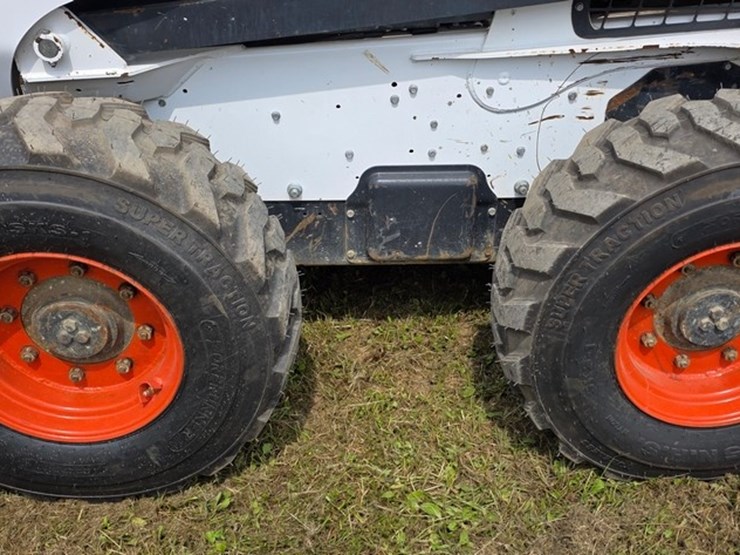 2020-bobcat-s850-image-26