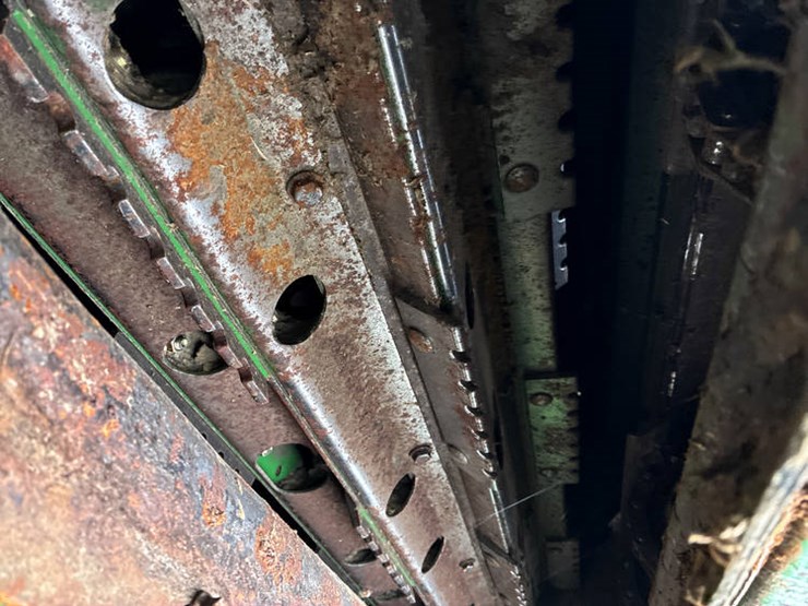 2014-john-deere-s680-image-21