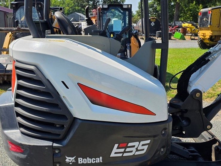 2020-bobcat-e35i-image-25