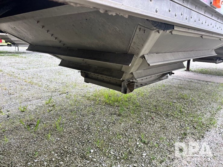 2014-wilson-grain-trailer-image-43