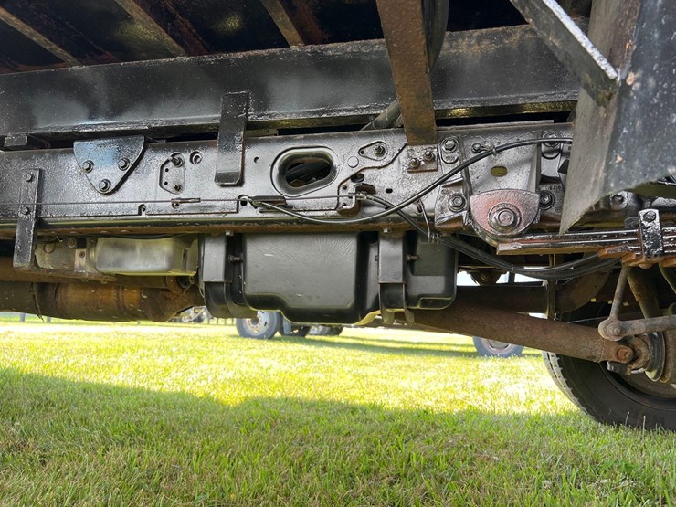 2014-ford-f550-image-13