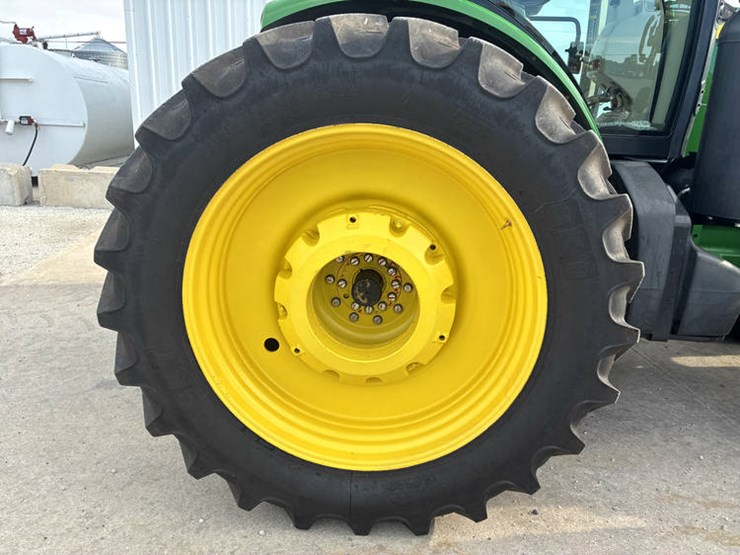 2012-john-deere-8360r-image-60