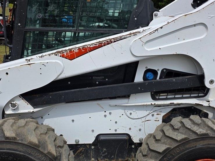 2020-bobcat-s850-image-27