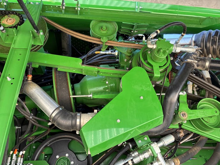 2024-john-deere-s780-image-49