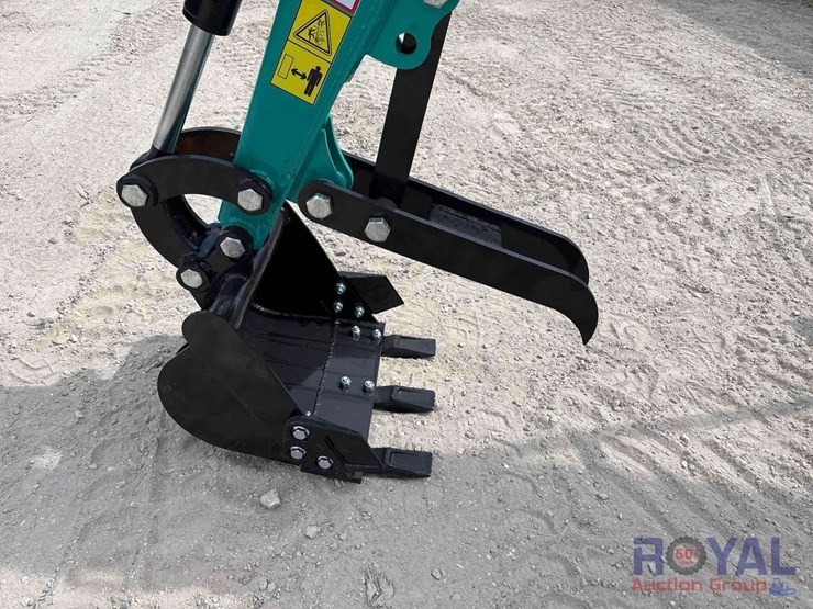 unused-2025-cfg-h15-mini-excavator-image-7
