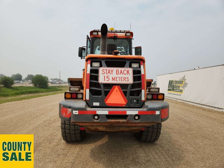 2015-doosan-dl250-3-image-12