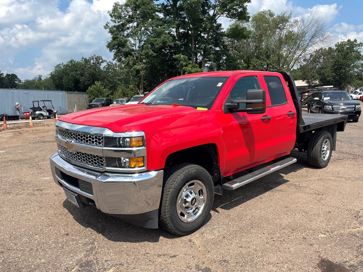 2019-chevrolet-silverado-2500-image-1