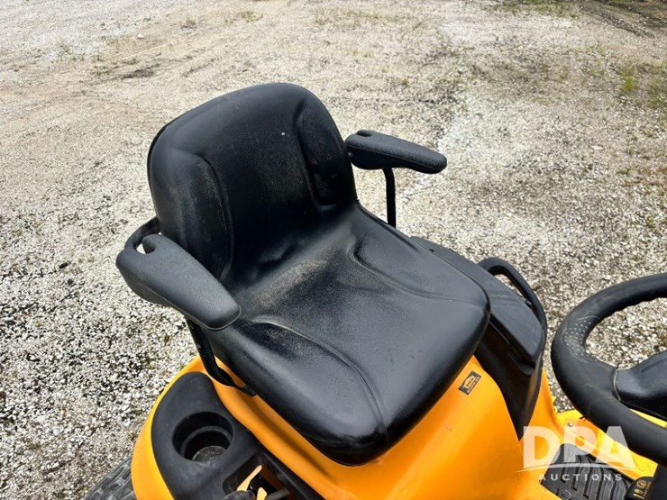cub-cadet-gt1554-image-26