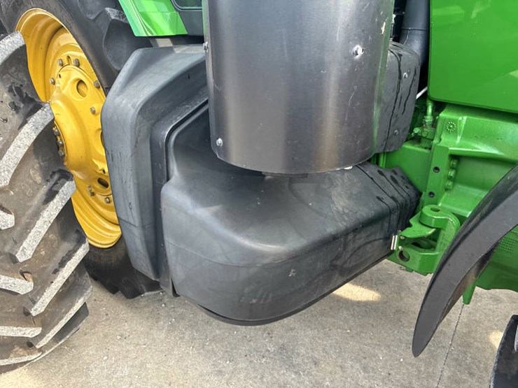 2012-john-deere-8360r-image-23