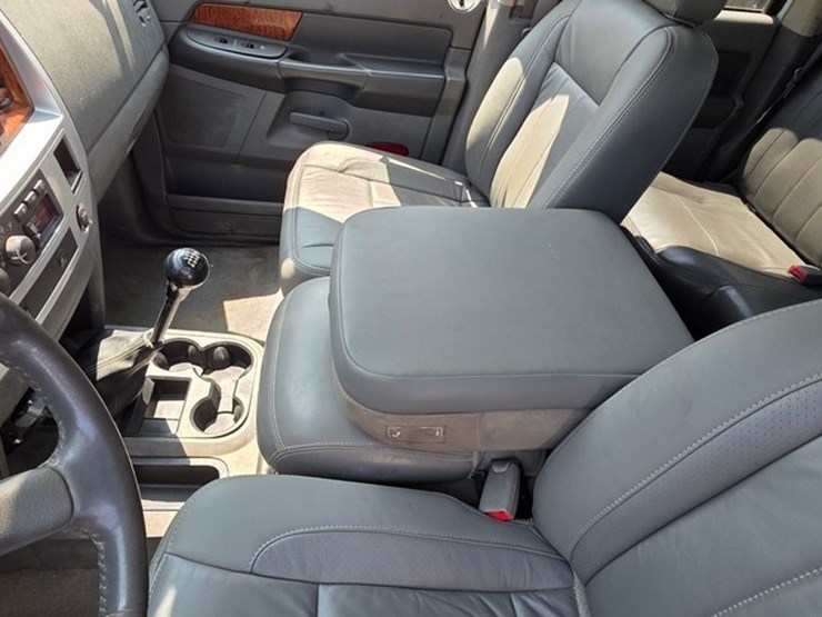 2006-dodge-ram-3500-image-65