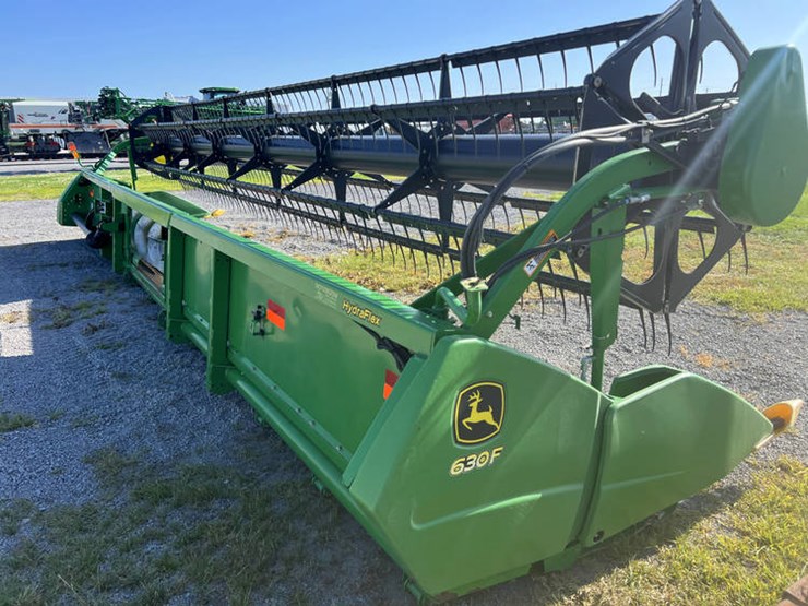 2010-john-deere-630f-image-14