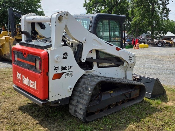 2022-bobcat-t770-image-3