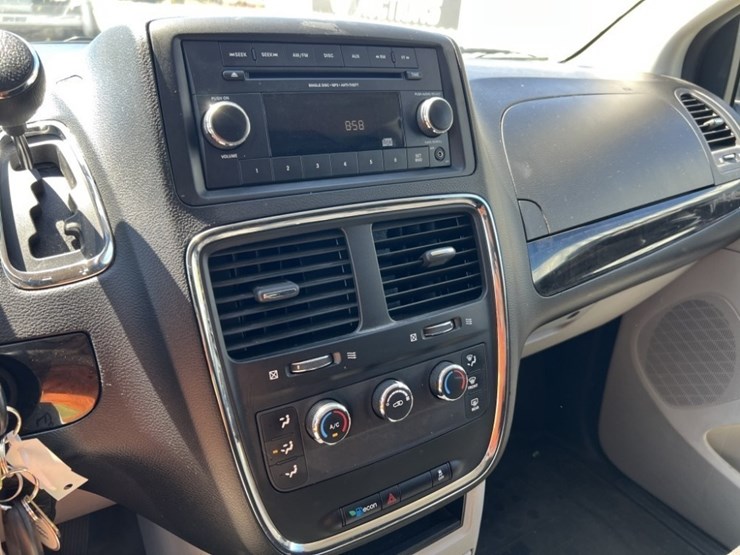2013-ram-c/v-tradesman-image-26