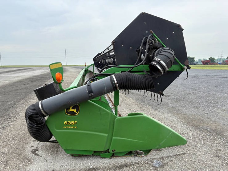 2004-john-deere-635f-image-18