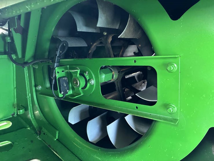2017-john-deere-s680-image-78