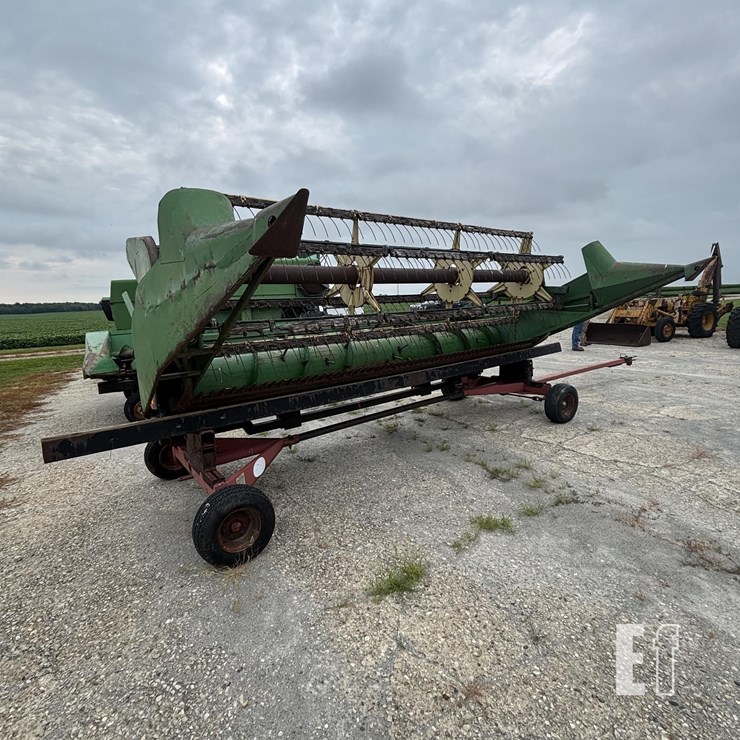 JOHN DEERE 215