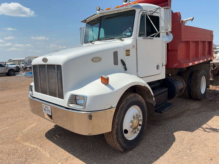 2000-peterbilt-330-image-1