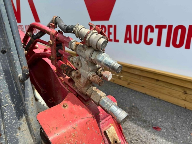 takeuchi-tl12v2-image-32
