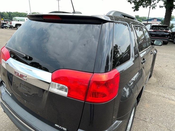 2016-gmc-terrain-sle-image-25