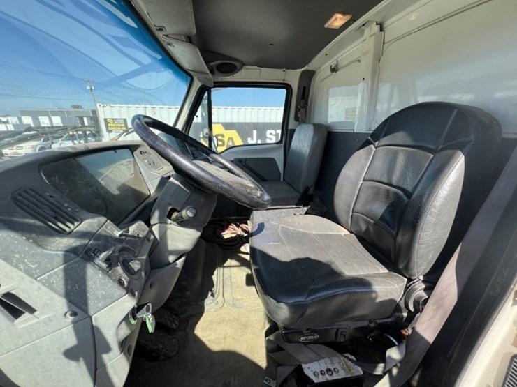 1998-ford-l8501-image-22