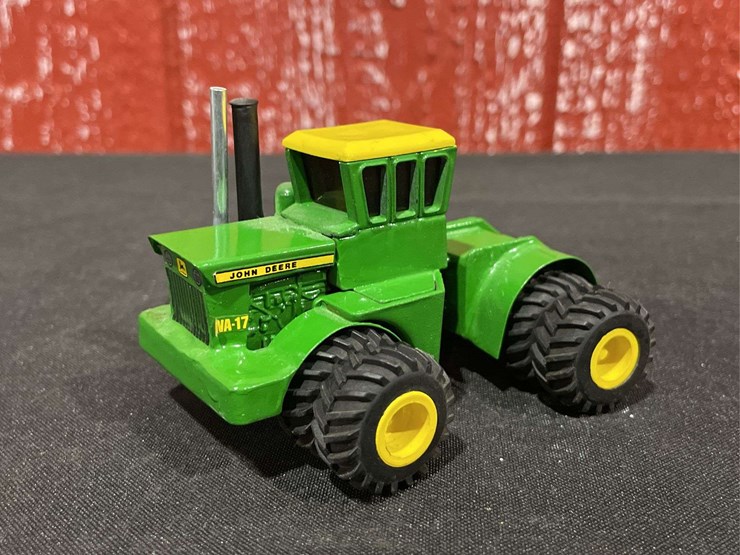john-deere-64-image-1