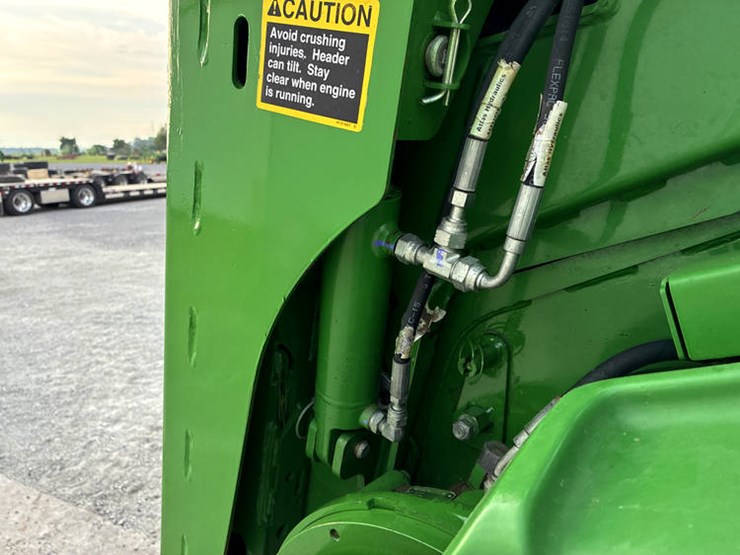 2015-john-deere-s680-image-17