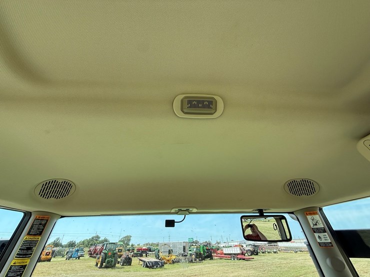 2024-john-deere-6155r-image-27