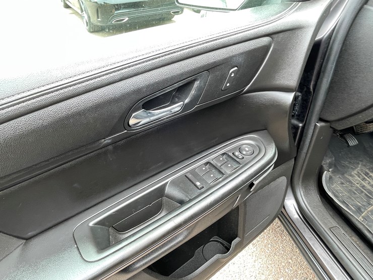 2014-chevrolet-traverse-image-51
