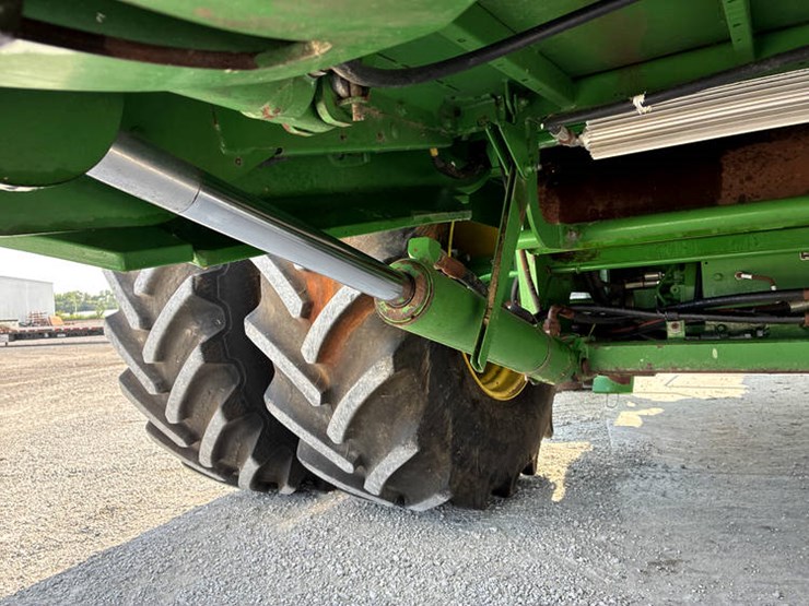 2016-john-deere-s680-image-17