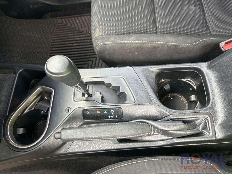 2018-toyota-rav4-image-19