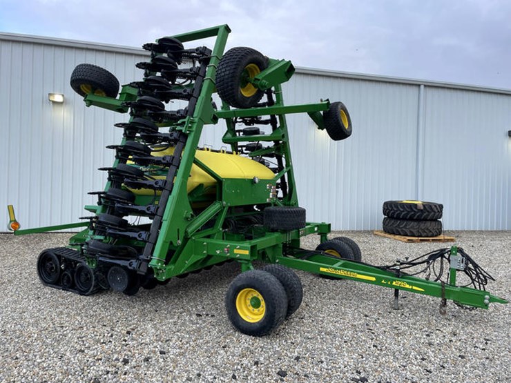 2017-john-deere-1990-image-1