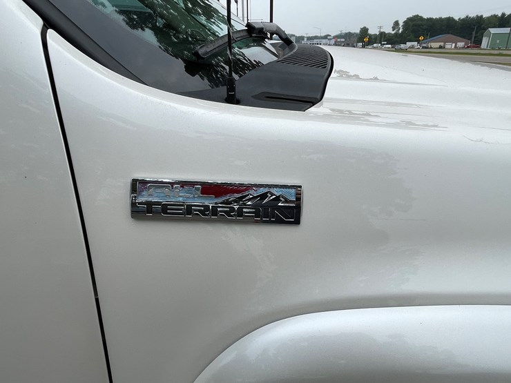 2012-gmc-1500-image-46