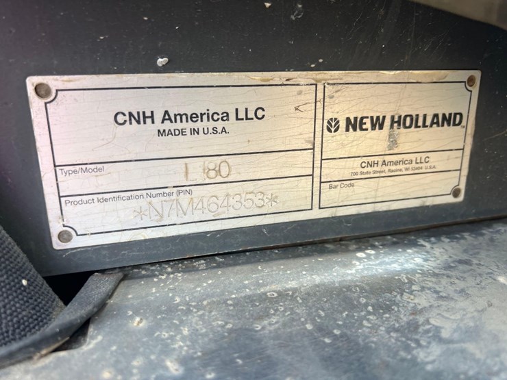 new-holland-l180-image-17