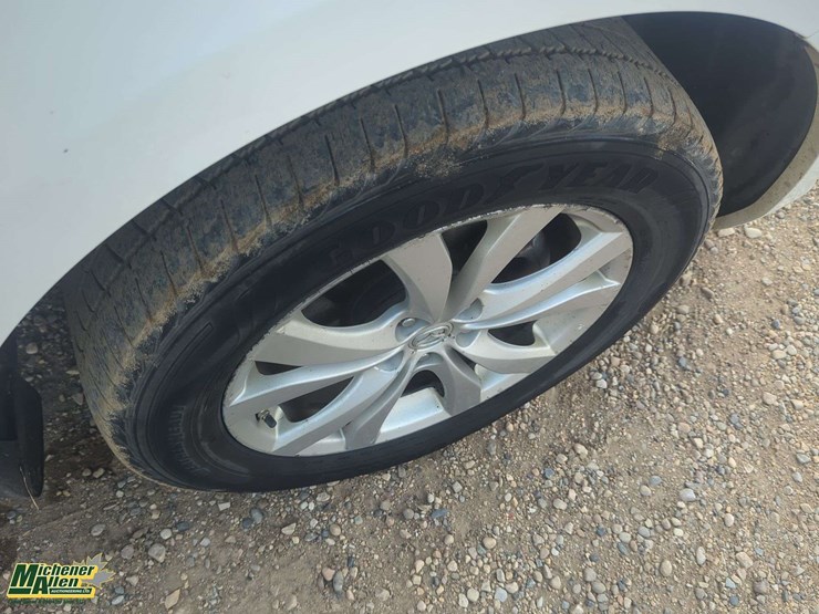 2010-mazda-cx7-image-28