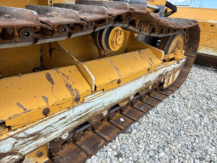 2022-john-deere-450-image-61