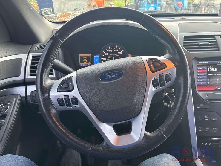 2013-ford-explorer-image-7