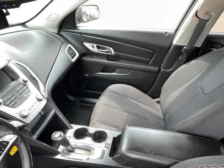 2016-gmc-terrain-sle-image-46