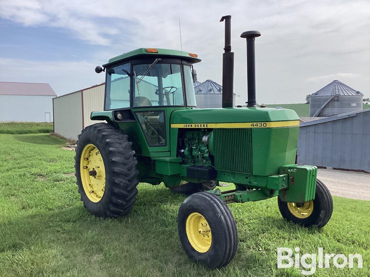 1976-john-deere-4430-image-3