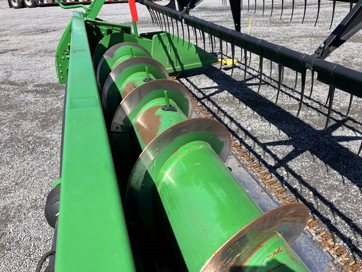 2015-john-deere-635f-image-14