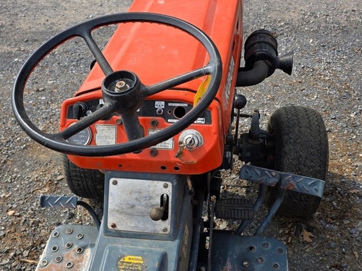 kubota-b7100-image-17