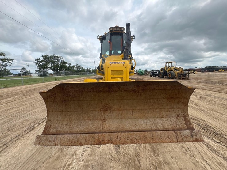 2021-komatsu-d51ex-24-image-3