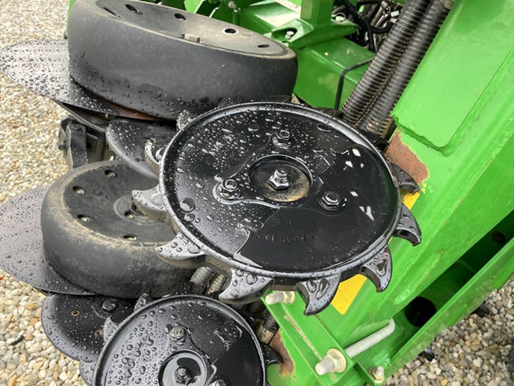 2017-john-deere-1990-image-79