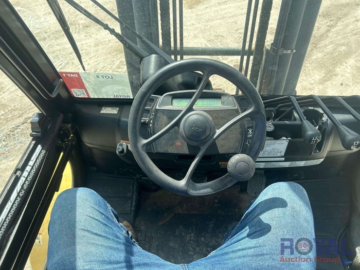 yale-veracitor-135vx-yale-12,150lb-forklift-image-13