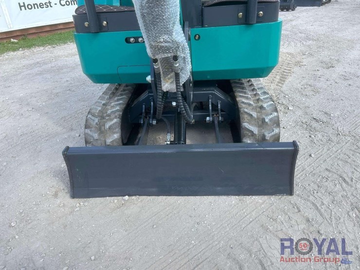 unused-2025-cfg-qk16r-mini-excavator-image-9
