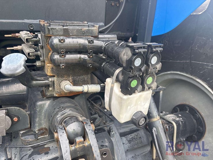 new-holland-ts6.120-image-28